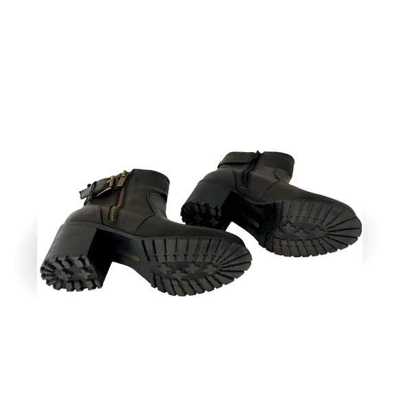 NWOT Black Leather Ankle Boots - Picture 6 of 6